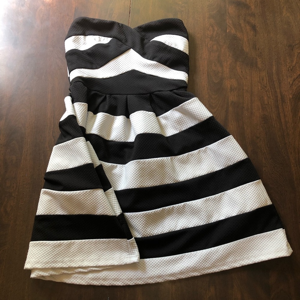 Striped Sleeveless Mini Dress!